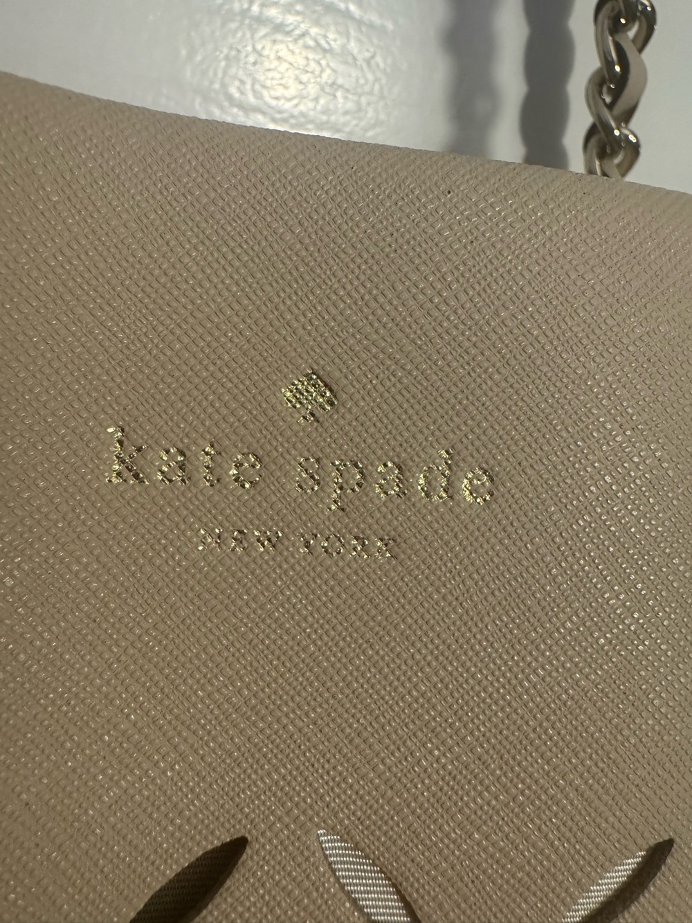 Kate Spade Light Beige Laser-Cut Maryanne Shoulder Bag with Tassel - Picture 3 of 14
